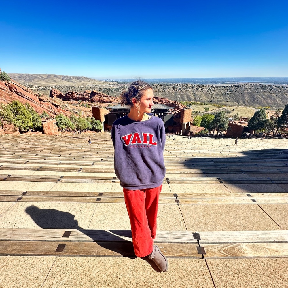 Meet your Posher, Ella